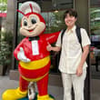 Just arrived in the Philippines First stop: Jollibee’s
