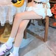 肉丝白袜穿搭的回头率好像很高呢，还是说是裙子短的原因呢？🤔🤔