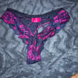 Anónimo, encontré estás tangas en el cesto de ropa sucia de mi mama y de mi her…