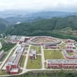 【大科學裝置強流重離子加速器投入試運行】21日，位於廣東省惠州市的國家重大科技基礎設施建設項目——強流重離子加速器裝置（HIAF）通過了由中國科學院組織的工藝…