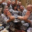 町内会の会合に行くと言って出て行った妻。