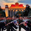99载铁血荣光，一身戎装守护万里山河 99 years of glory, they guard our land with faith #八一建军 #仪仗兵