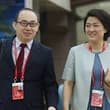 国内有会计师帮潘石屹夫妇算了一笔帐，按新税政策，说他们至少要补20亿以上的税，这其中还不包括滞纳金。建议：潘总千万不要交，可用这20亿购买枪支弹药投送给国内民…