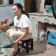 #舅妈 #绿母 #绿母 舅妈赵宝珍的短丝袜臭脚，在工厂上了一天班回到家脱下鞋子满屋酸臭味。