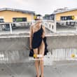 后面马路上车流穿插 我在仓库里肆无忌惮的裸露 楼下还时不时有路人经过~好刺激🙈 #仓库 #人后露出 #M腿 @luchu777 @luchu888