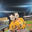 終於一起進場看棒球了⚾️❤️ @Sun00630 有和我們一樣🐘迷的嗎～ 每一次比賽 就像是一場「只准進、不准出的聯誼」😈 開打就直接進壘，進了就出不來了❤️…