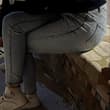 依旧骚妈和女友 想操谁 黑丝骚妈 后两张女友 下期想分享女友穿黑丝 和性感小屁屁 #绿母 #淫母 #骚妈 #绿帽