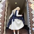 後ろ姿まで恋をさせてくる、クラシカルなお洋服には敵わない。