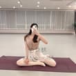 日常瑜伽保持身材 不练练的话真的会被玩烂呀