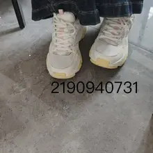小白丝斯凯奇出门，不敢想广东大夏天穿一天有多臭