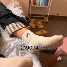 大夏天走一天的臭斐乐和白棉袜