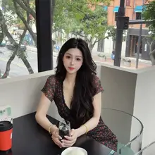 170大長腿性感御姐型，顏值好身材好，大騷貨，😂，腳型修長腳趾細長，真的很讚！ 📷🦶：【92號～粵A～粤B】