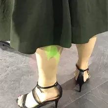 鞋子不错，方便那个 #美脚 #偷拍 #盗摄 #嫩足 #嫩脚 #美足