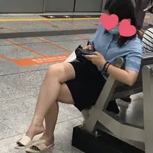 这个足部动作太勾魂了 #美脚 #偷拍 #盗摄 #嫩足 #嫩脚 #美足