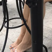 这脚棒不棒？ #美脚 #偷拍 #盗摄 #高跟鞋 #嫩足 #嫩脚 #美足