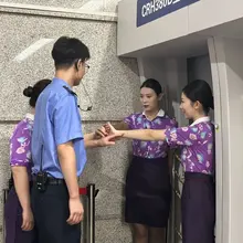 上海局新制服还不错啊 #高铁乘务员 #制服丝袜