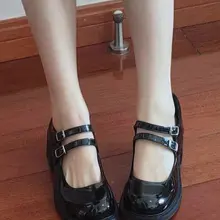 投稿 女友裸足 足交