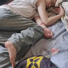 投 紅髮精神小妹