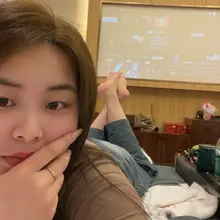 投 女友35碼小腳