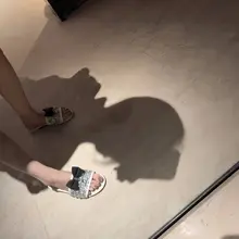 点击观看更多美脚