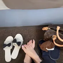 点击观看更多美脚