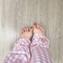 点击观看更多美脚