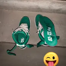 酒后凌晨爽一下，闻左🐍右，从夏到冬每一双鞋子都香香的🤓