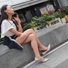 焖了一天脚汗的OL美少妇挑鞋散味 #淫脚 #淫鞋 #街拍 #美足 #美鞋 #挑鞋 #平底鞋 #趾缝 #足弓 #脚底 #趾缝 #玉足 #高跟鞋 #打胶 #扫楼…