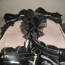 #射鞋 #lo鞋 #扫楼 #打胶 她当然还有别的鞋了，这个鞋比之前那双舒服很多，我的坤坤正好能顶到最里面