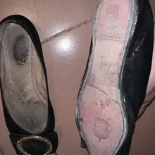 這種品相的平底鞋是絕對的極品 沒想到年輕漂亮的女白領 鞋子居然這麼有味道 #全城搜鞋 #掃樓 #打膠 #射鞋 #戀足 #足交 #平底鞋