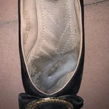 這種品相的平底鞋是絕對的極品 沒想到年輕漂亮的女白領 鞋子居然這麼有味道 #全城搜鞋 #掃樓 #打膠 #射鞋 #戀足 #足交 #平底鞋