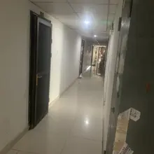 #射鞋 #玩鞋 #扫楼 #打胶 这家横头的住户是真的烦，经常把门开着影响我给妹子做保养是真的真的烦人！yeezy的计划也再再再次落空了！好在公寓楼最大的特点就…