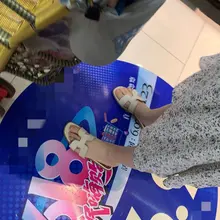 这个小姐姐不错吧？好想把她放进购物车里带走。。。