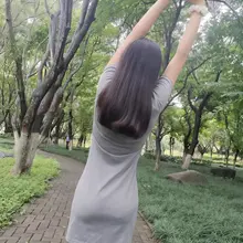 她说:回头看我屁股的都是想操我的人 好粗暴但是我好喜欢