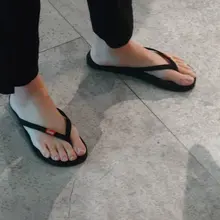 点击观看更多美脚