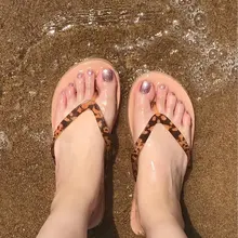 点击观看更多美脚