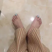 点击观看更多美脚