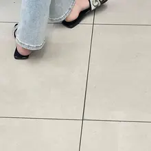 点击观看更多美脚