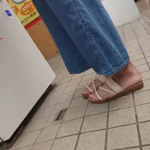 点击观看更多美脚