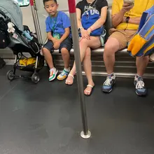 地铁上的小姐姐的小嫩脚真好。。。。
