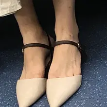 偏瘦的美足更有味道？ #偷拍 #街拍 #盗摄 #美脚 #足交 #恋足 #美足 #美腿 #高跟鞋 #射精 #脚奴 #舔脚 #射脚 #脚趾 #足控 #腿控