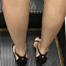 绝美的足弓，谁看了不想塞进去呢？真想来一管==✊🏻=⊃💦🦶🏻 #美脚 #足交 #恋足 #美足 #美腿 #高跟鞋 #射精 #脚奴 #舔脚 #射脚 #脚趾 #足控…