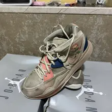 福利抽奖❗️❗️❗️ 抽奖条件：关注我+转发+评论 抽奖奖品：如图欧文8一双，包邮免费送 抽奖时间：4月7日晚上 #臭鞋 #球鞋 #操鞋