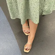 指甲颜色不错 #美脚 #裸足 #偷拍 #盗摄 #嫩足 #嫩脚 #美足