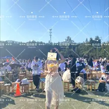 扫到一家极品女高鞋柜，一开始并不知道是参加毕业典礼穿的，后面在附近dy刷到这个毕业典礼的女主，然后想办法搞到她的pyq，里面发了关于这双鞋，也算边看边玩了，不…