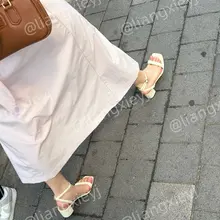 白色一字带，上班族泡菜妹们的最爱