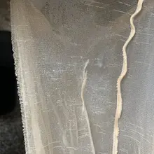 欣喜地收到老哥@Zhuou695 女友的福利，迫不及待地品尝了起来🤤浓浓体香欲罢不能，顶级过肺沁人心脾。幻想着姣好容貌下的白嫩小脚踩在我的龟头上摩擦，黑夜到白…