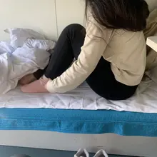 卧铺打胶，夜里闻了闻她的骚臭鞋 #卧铺 #打胶