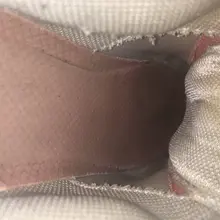 #射鞋 #玩鞋 #扫楼 #打胶 这淡淡臭味的斯凯奇真是舒服，虽然少了点帆布鞋tiger的紧致感，但是把她幻想成鞋主人又骚又臭的大骚逼插起来的时候也会有一种异样…