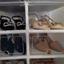 一个00后美女的骚鞋，50起，需要的联系我主页qq。